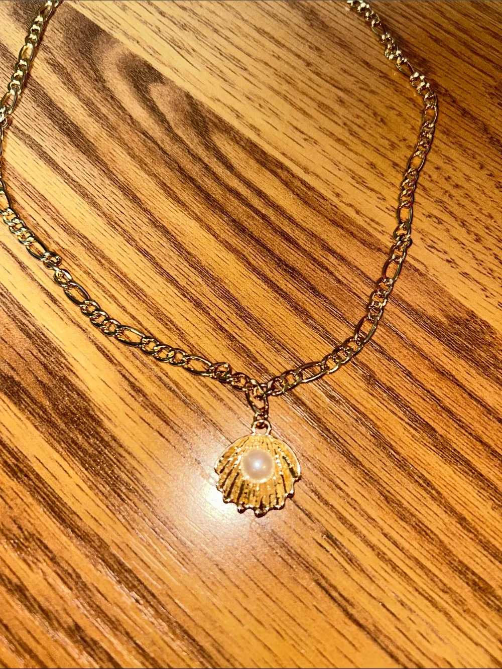 Gold Chain Necklace with Pearl Shell Pendant - Women Jewelry